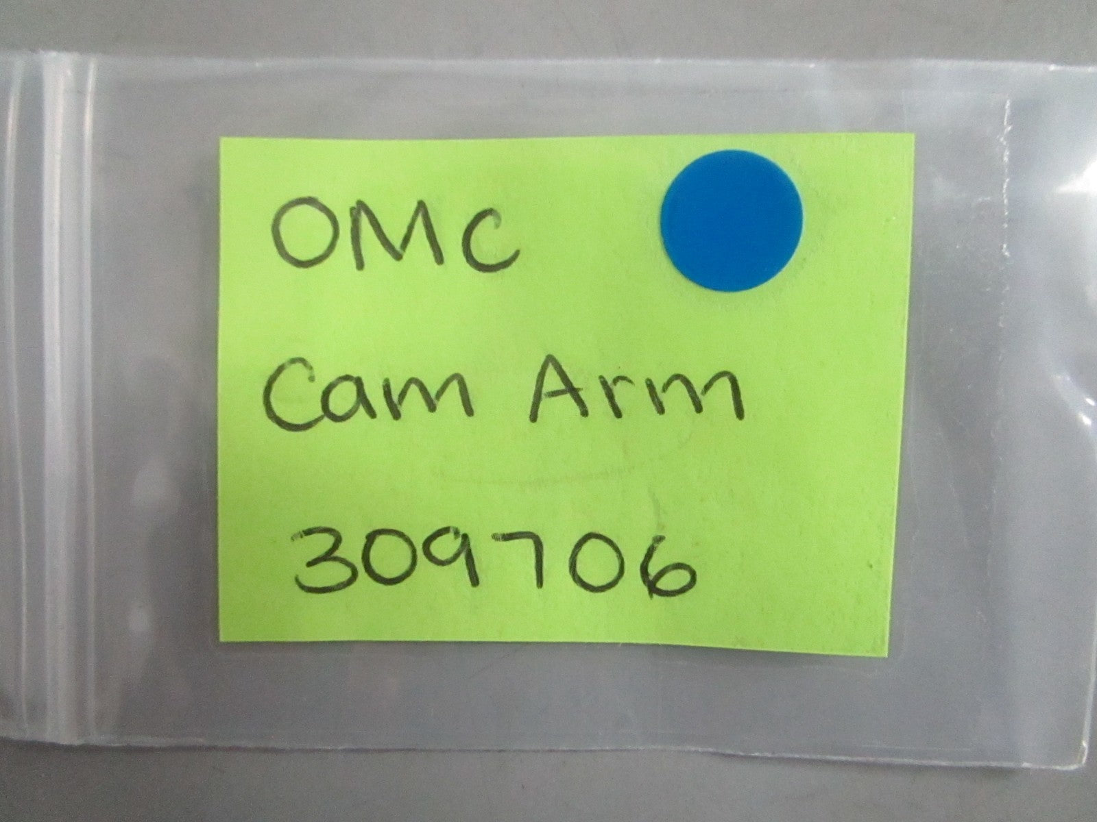 NEW OEM 309706 0309706 OMC Johnson Evinrude Cam Arm 0820