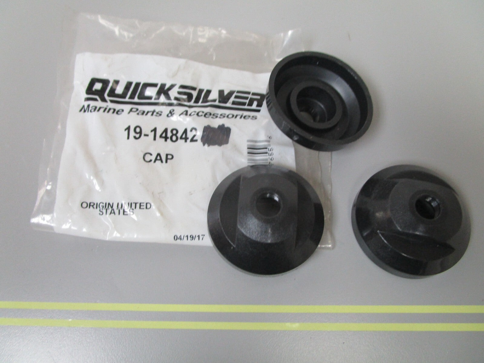 *NEW OEM* (LOT OF 3) 0810 Mercury Quicksilver Cap 19-14842