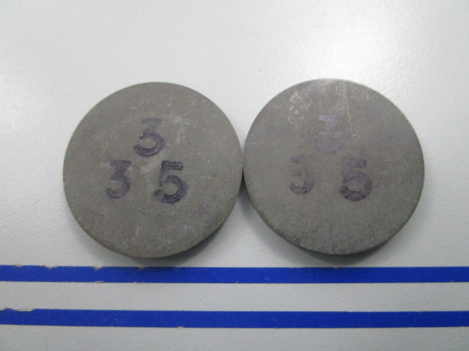 NEW OEM (LOT OF 2) 463547 Volvo Penta 3.35mm Adjusting Washer 0810