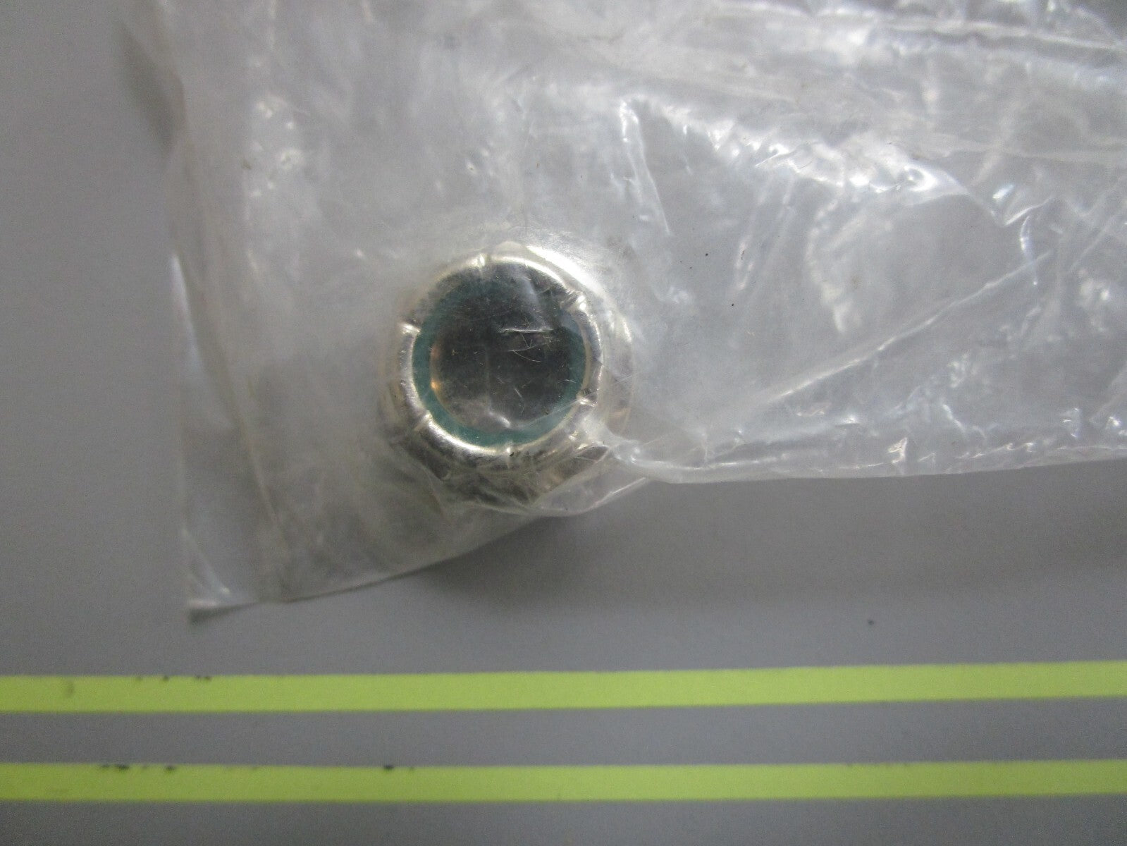 *NEW OEM* 0810 Volvo Penta Nut 3853329