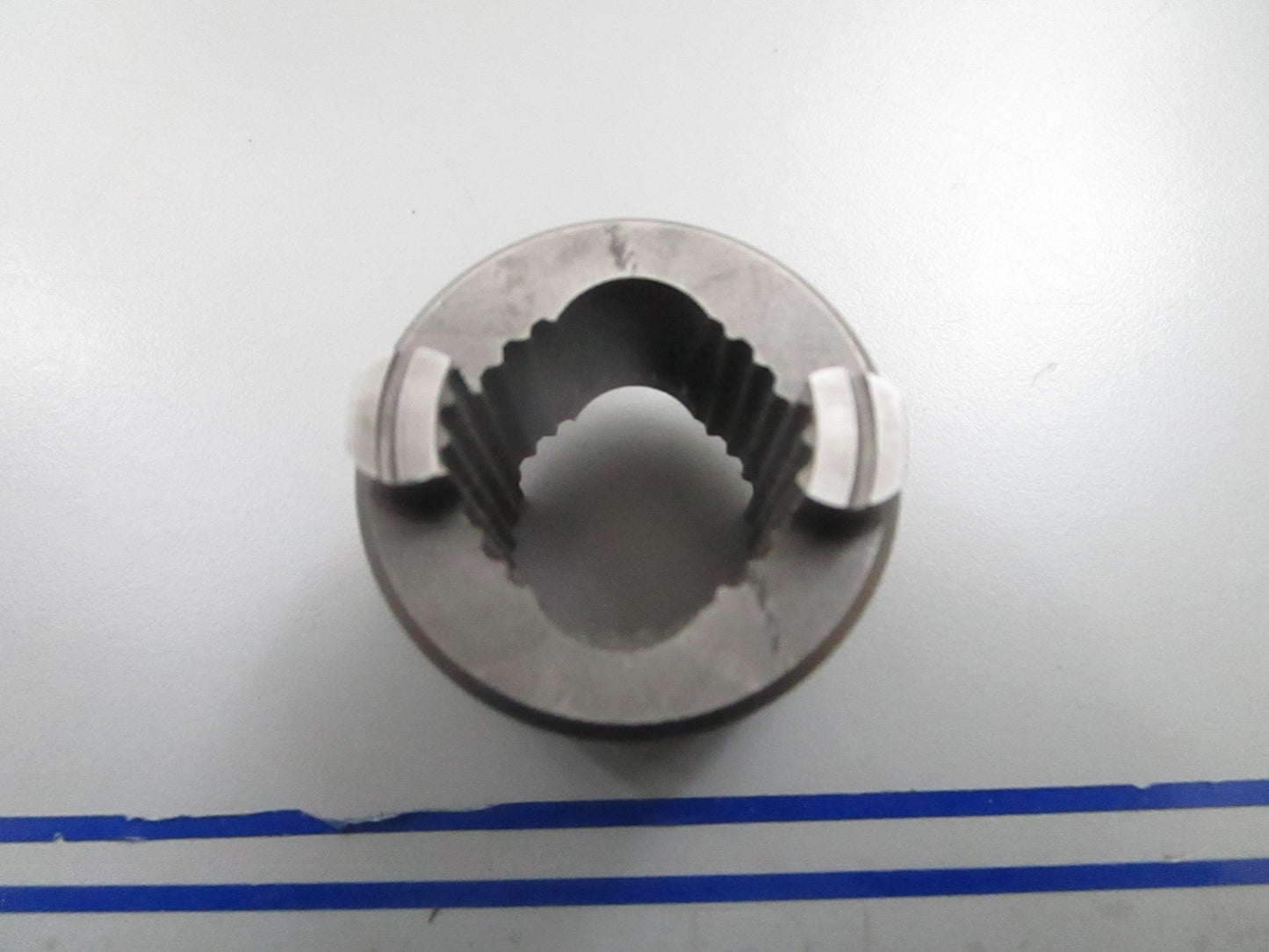 *NEW OEM* 0810 OMC Johnson Evinrude Clutch Dog 312054 0312054