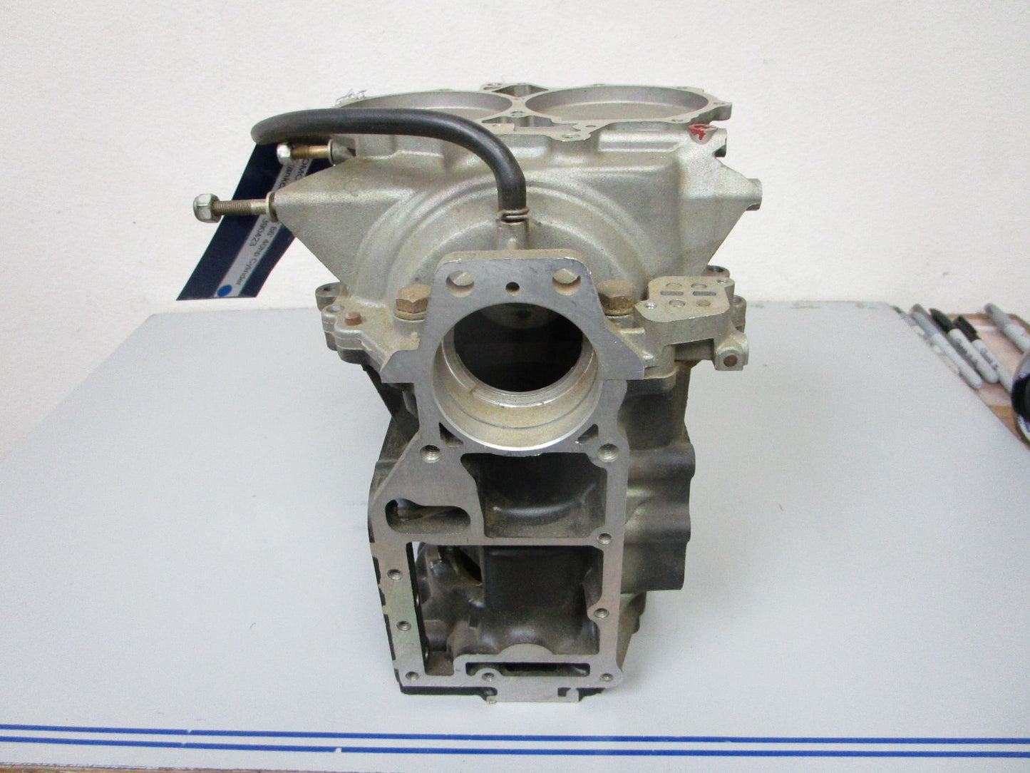 *NEW OEM* 0720 OMC Johnson Evinrude 83' 84' 85' 86' 40hp Cylinder Crankcase