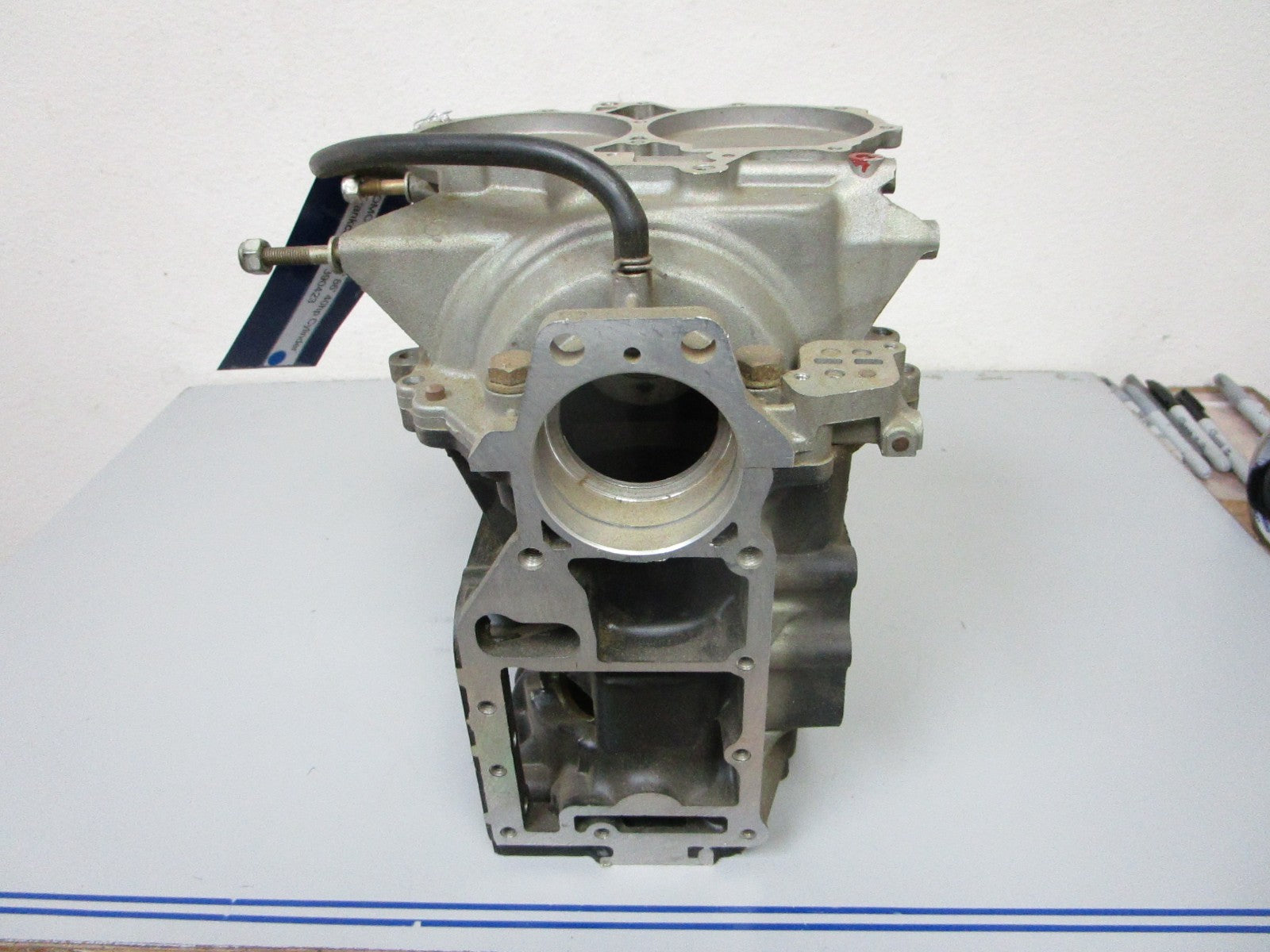 *NEW OEM* 0720 OMC Johnson Evinrude 83' 84' 85' 86' 40hp Cylinder Crankcase