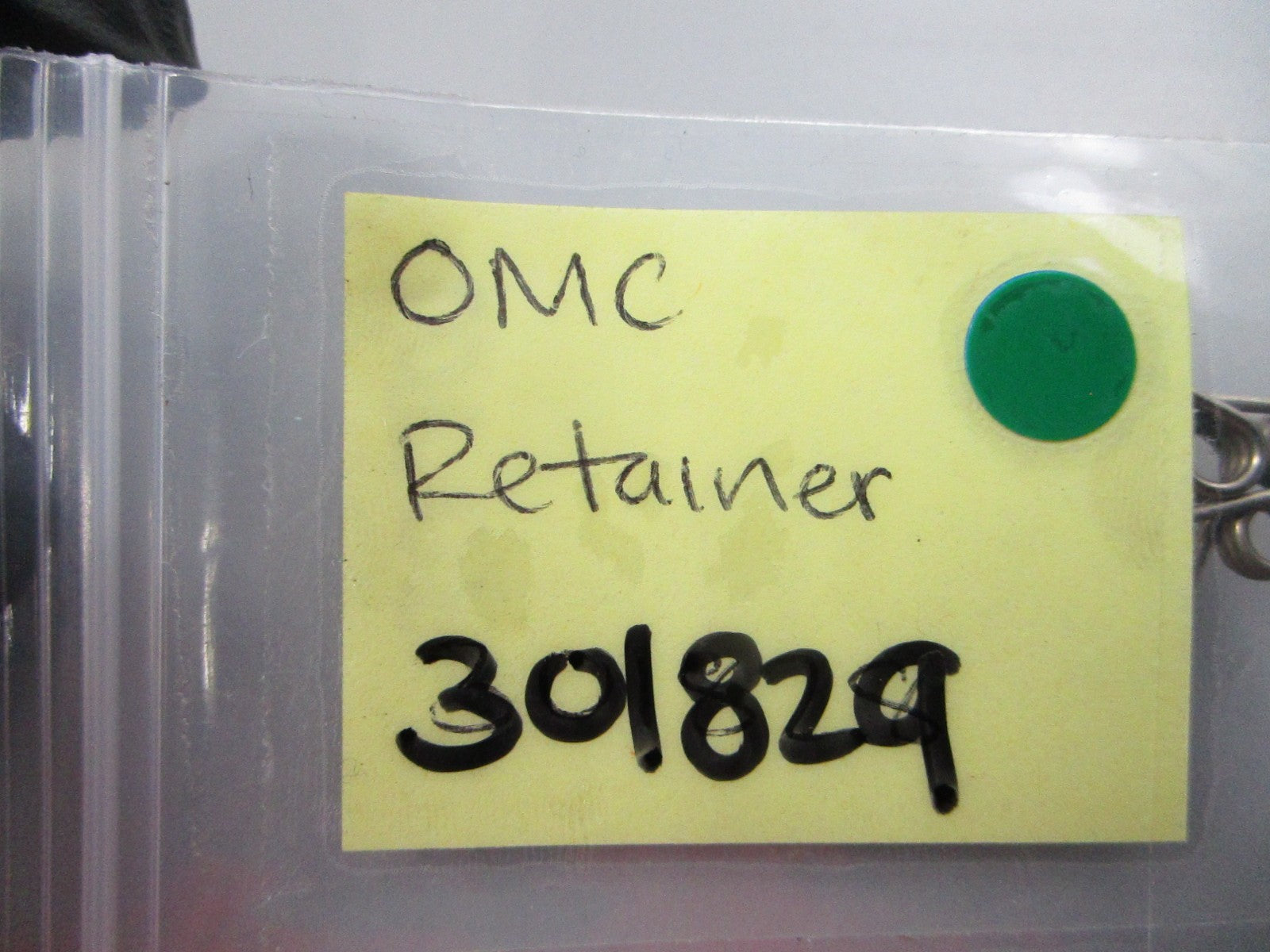 NEW OEM (LOT OF3) 301829 0301829 OMC Johnson Evinrude Retainer 0810