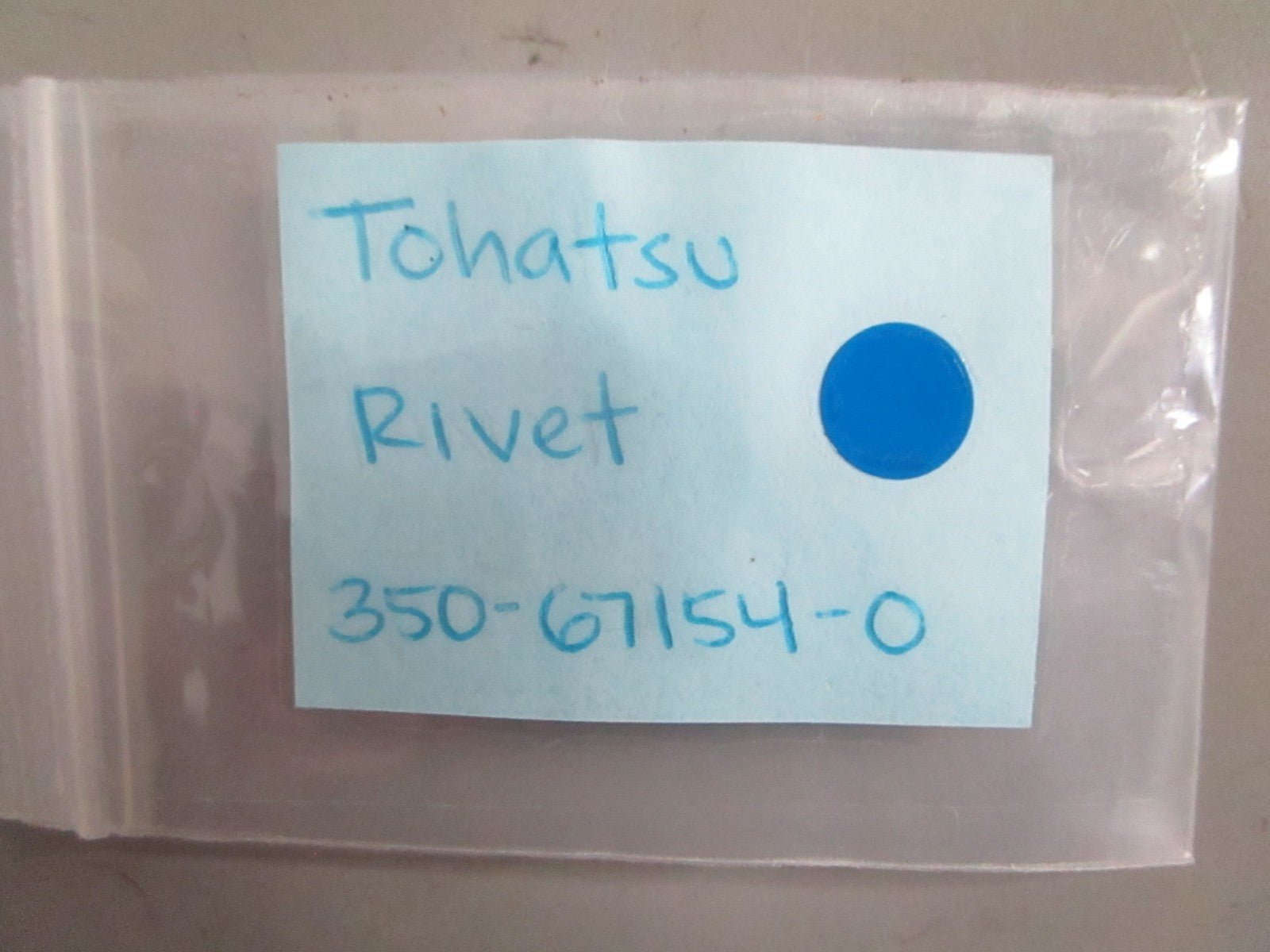 NEW OEM 350-67154-0 Tohatsu Rivet 0820