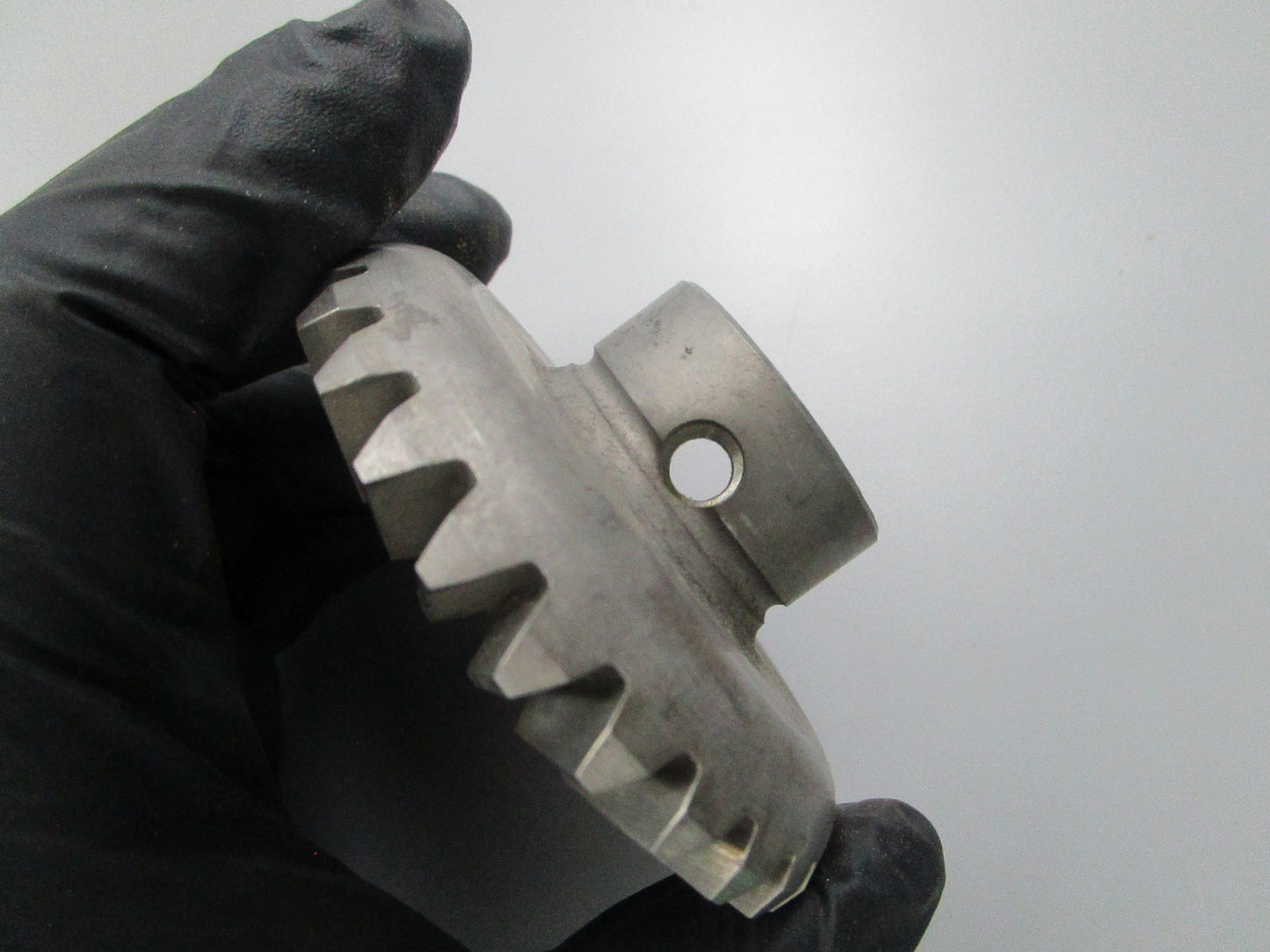 NEW OEM 43-28761 Mercury Quicksilver 28T Gear 0810
