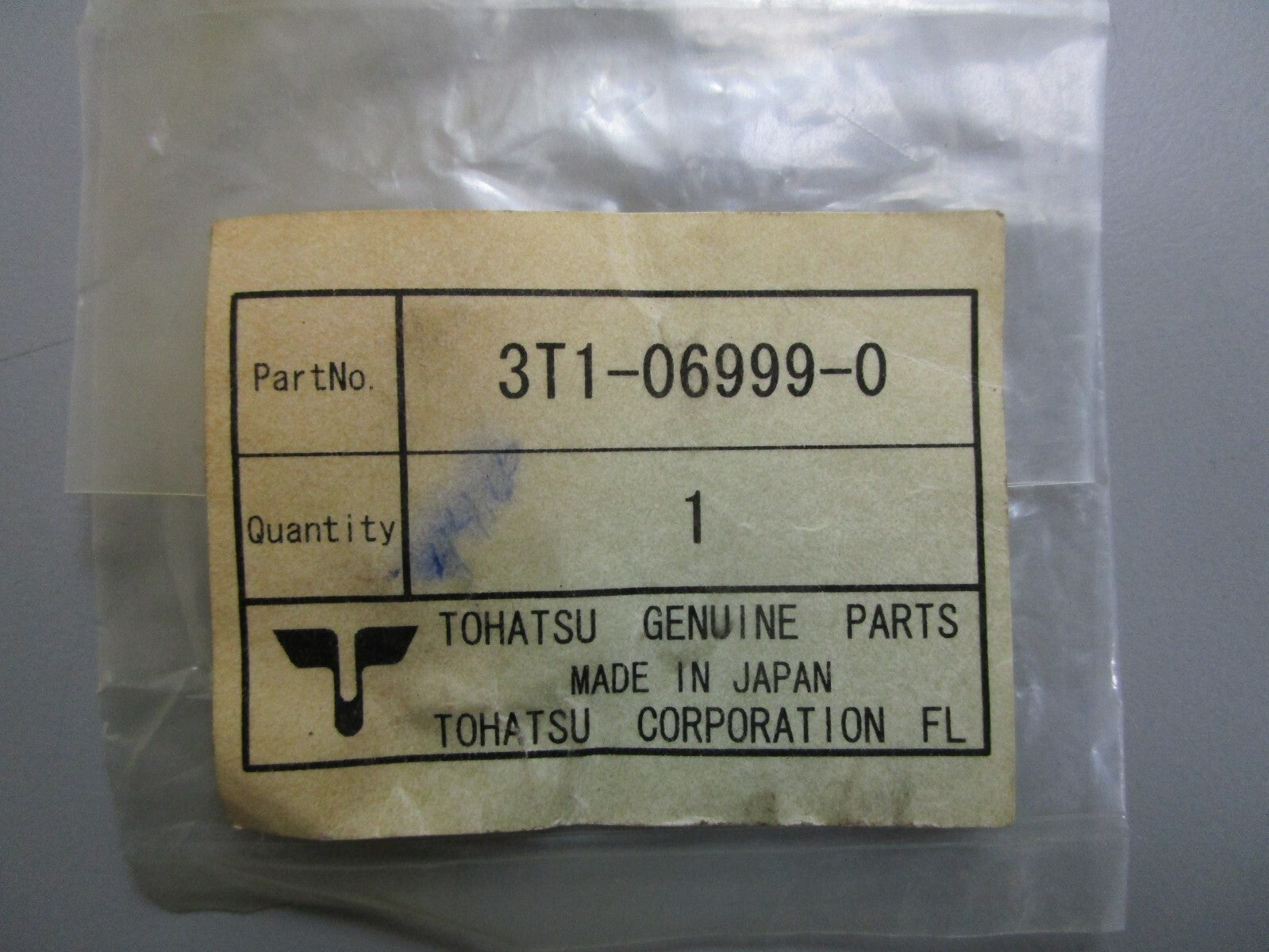 *NEW OEM* 0810 Tohatsu Plug Cap 3T1-06999-0 3T1069990