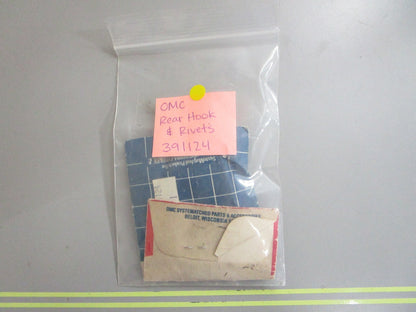 *NEW OEM* 0810 OMC Johnson Evinrude Rear Hook & Rivets 391124 0391124