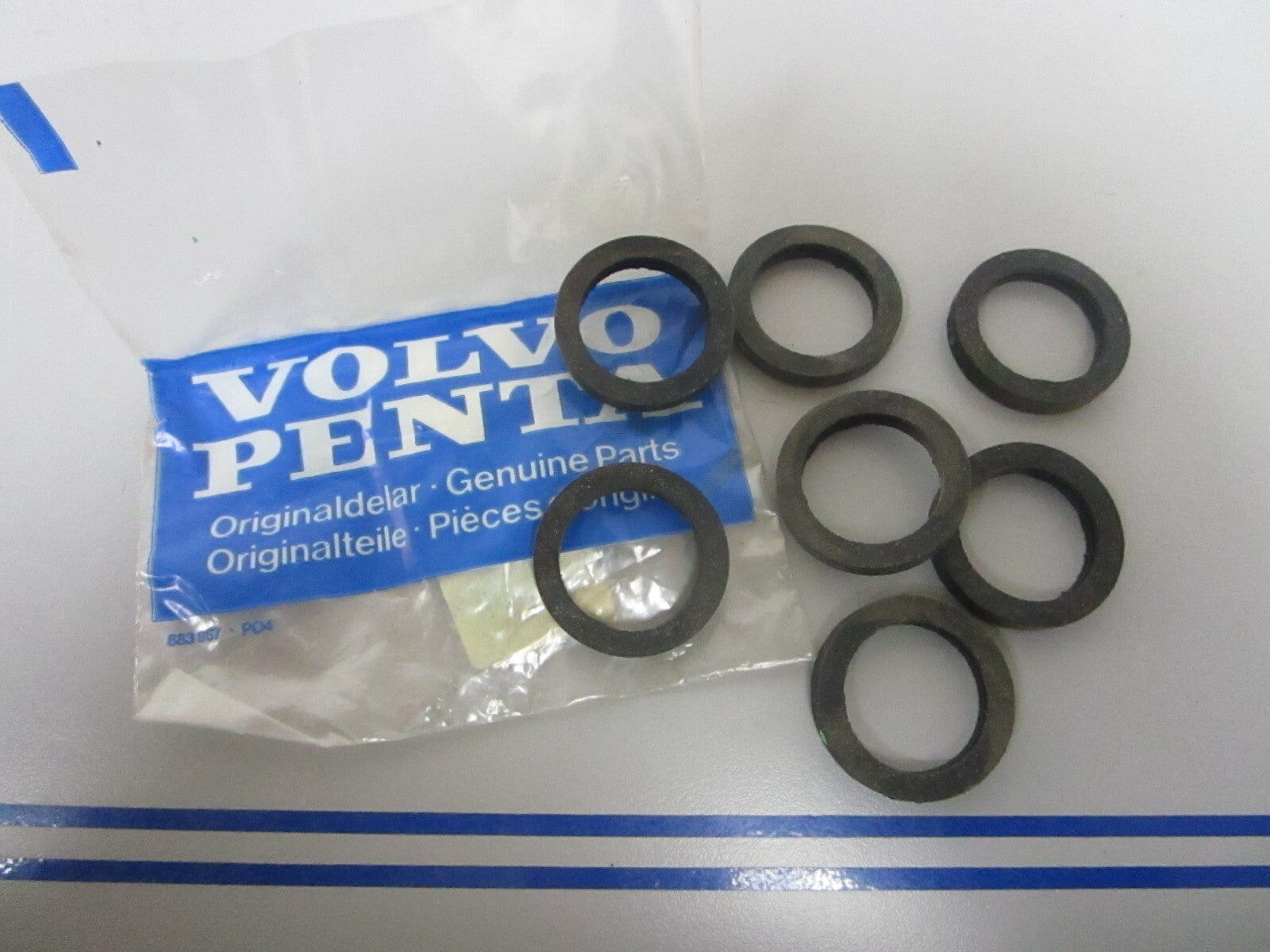 *NEW OEM* 0810 Volvo Penta Gasket Kit 876222