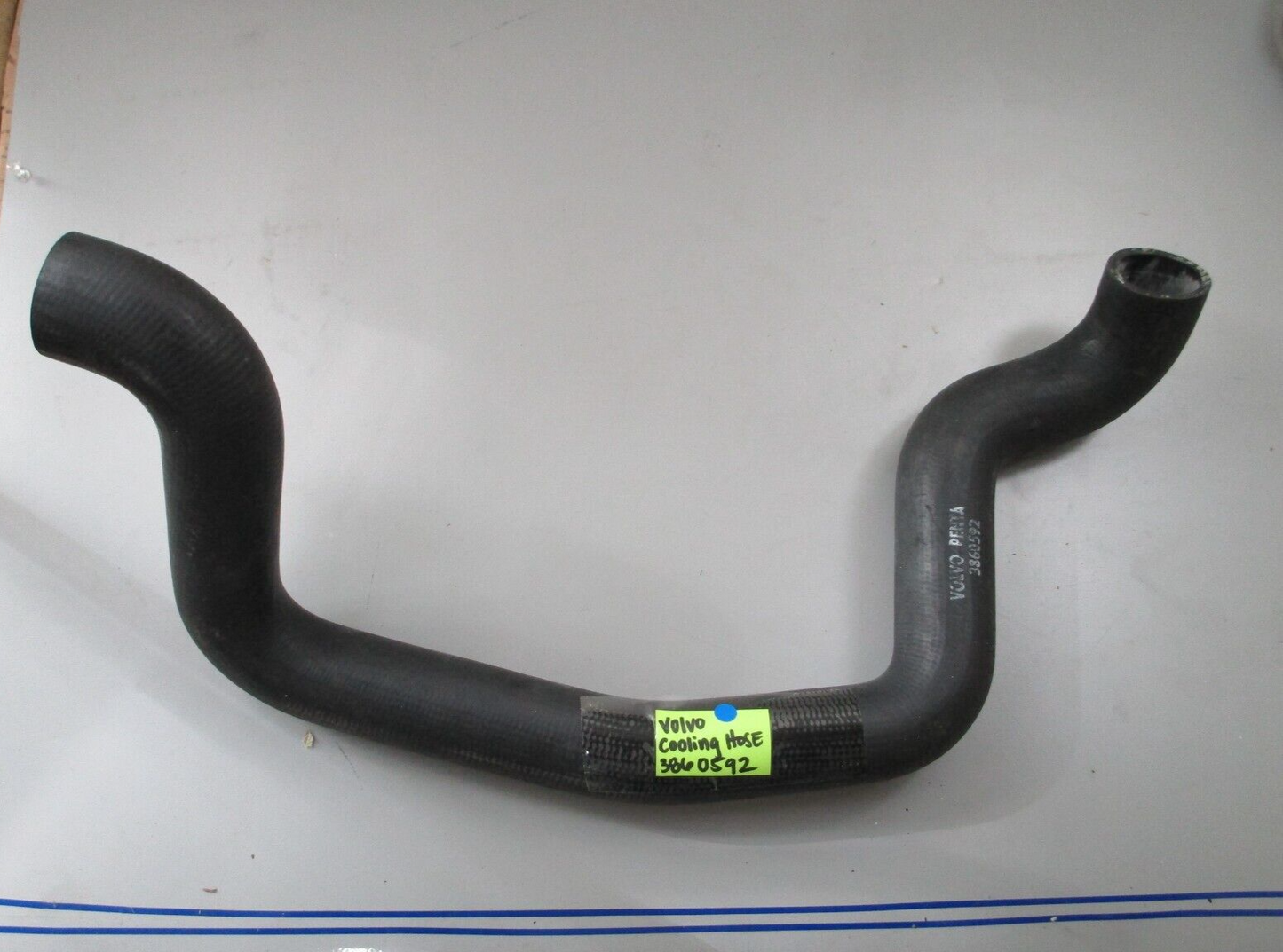 *NEW OEM* 0820 Volvo Penta Cooling Hose 3860592