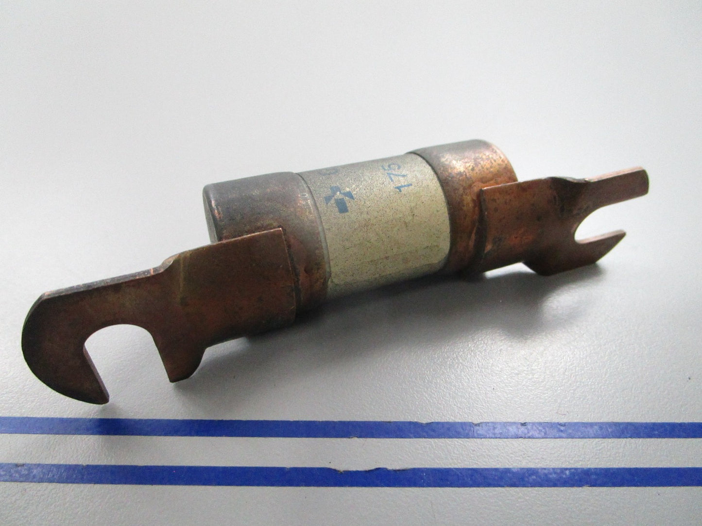 NEW OEM ACK175 Shawmut 125 Volt 175 Amp Fuse 0810