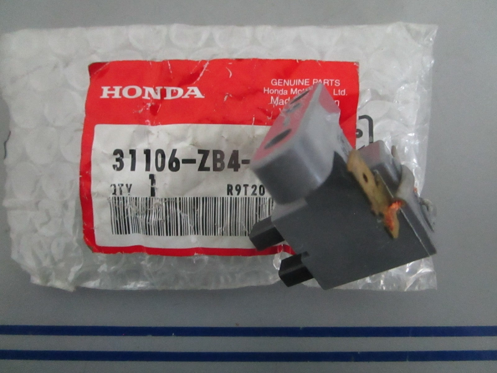 *NEW OEM* 0820 Honda Brush Assy 31106-ZB4-003