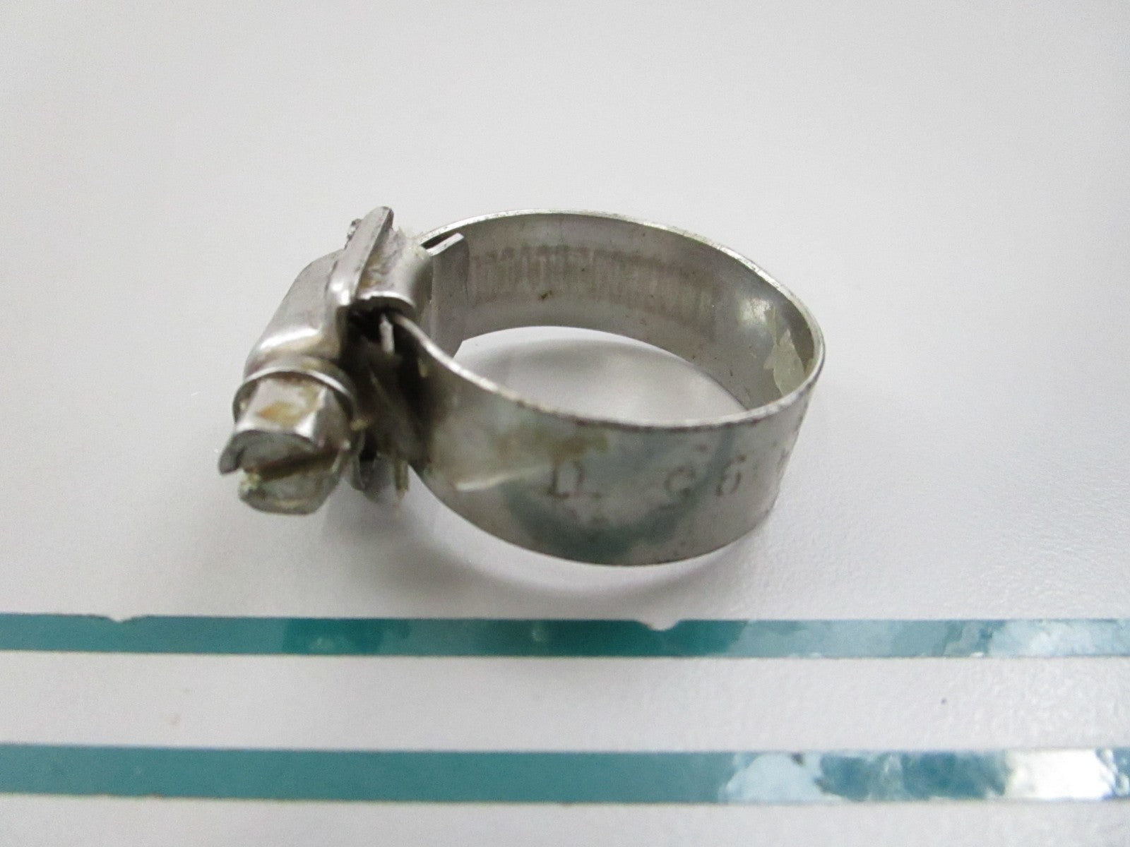 NEW OEM 961666 Volvo Penta Clamp 0810