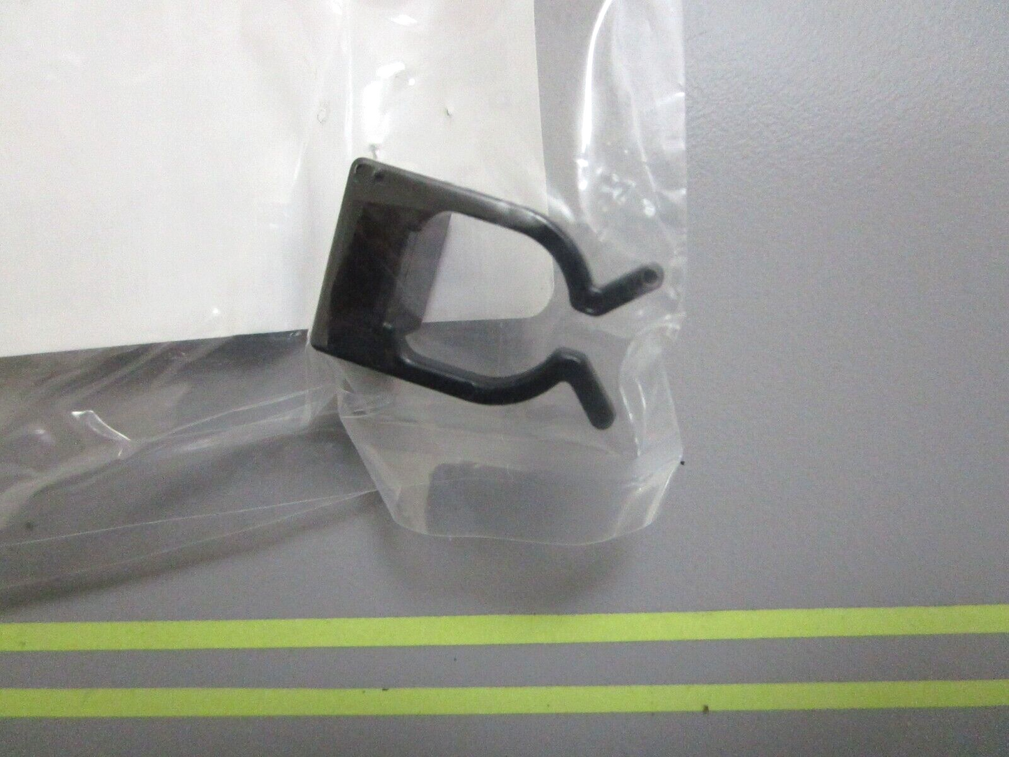 *NEW OEM* 0810 Yamaha Cable Clamp 63D-48538-00