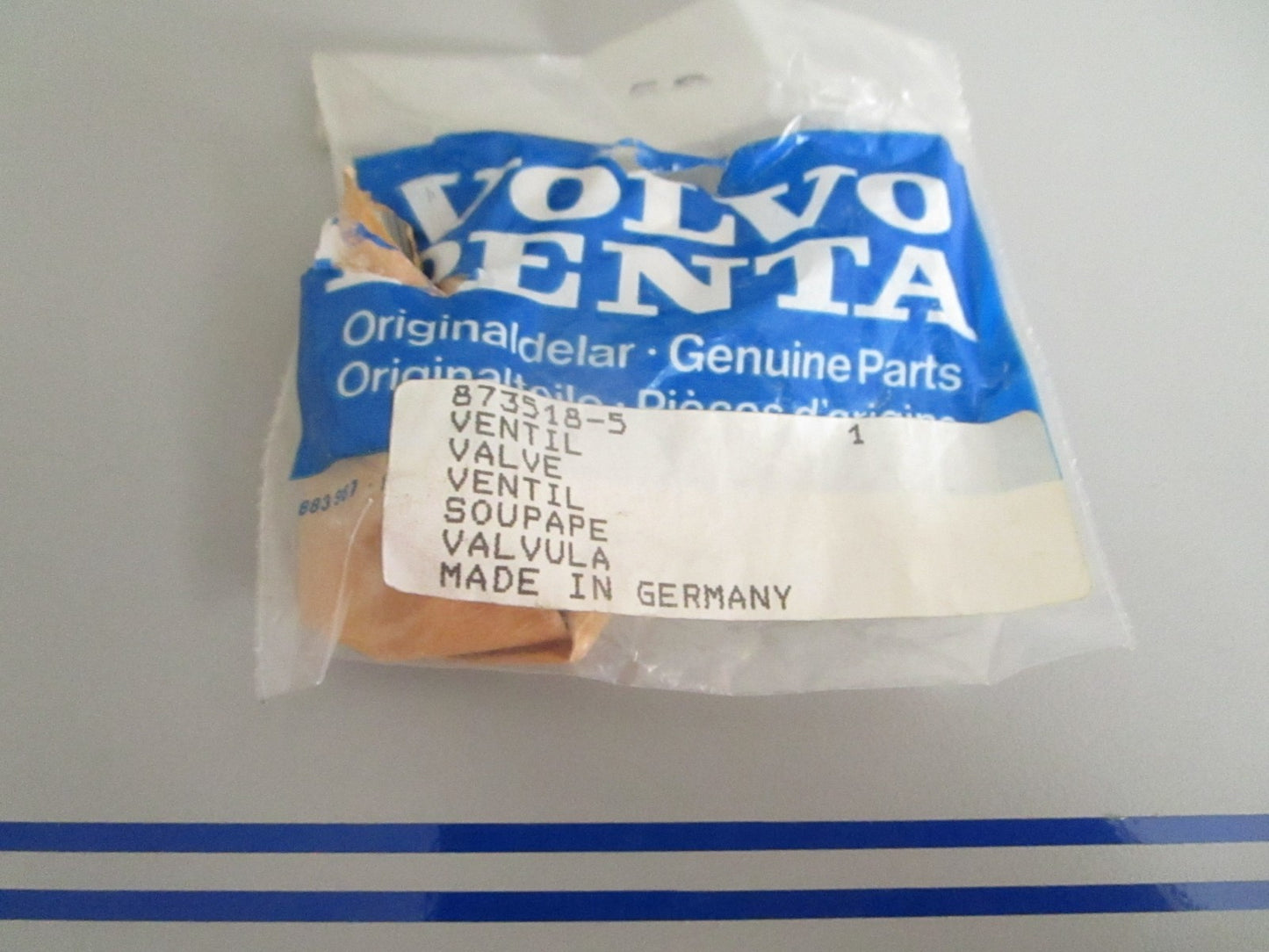 *NEW OEM* 0720 Volvo Penta Valve 873518