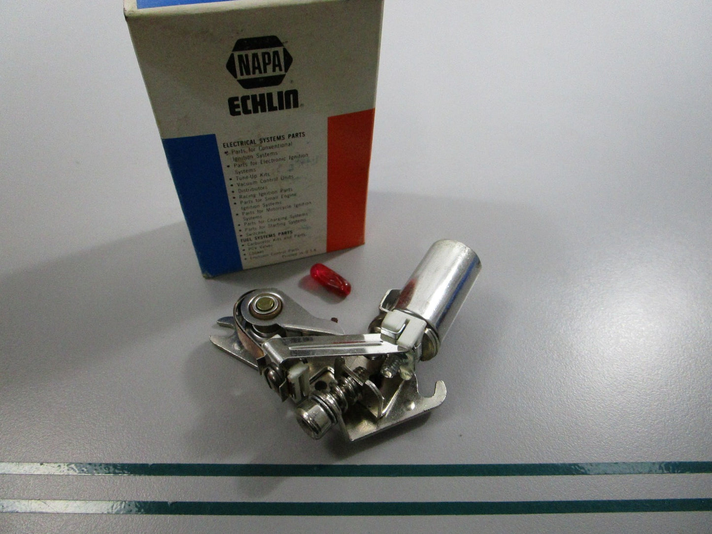NEW CS791 NAPA Echlin Contact & Condenser Assembly 0810