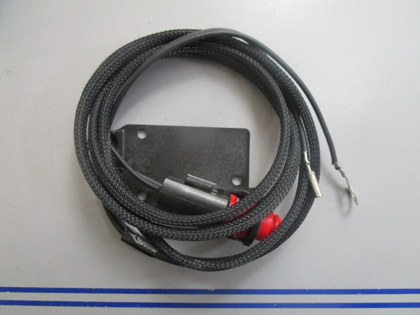 *NEW OEM* 0820 OMC Johnson Evinrude Stop Switch Ay 586721 0586721