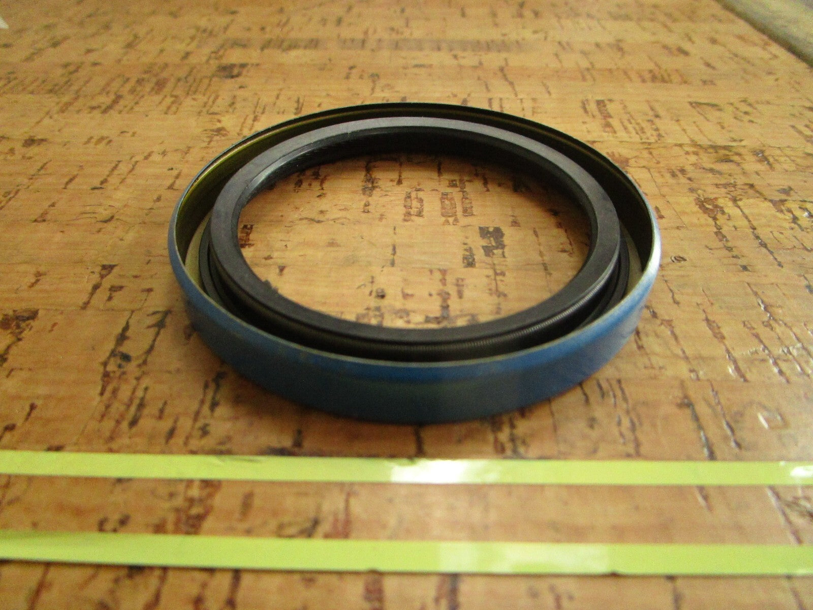 *NEW*  0810 Victor Seal 46467