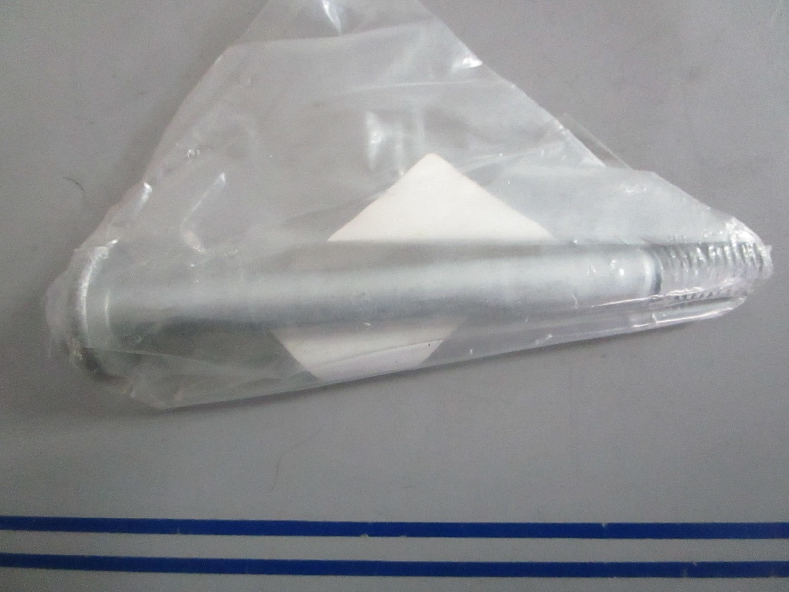 NEW OEM 3R0-61307-0 Tohatsu Bolt 0820