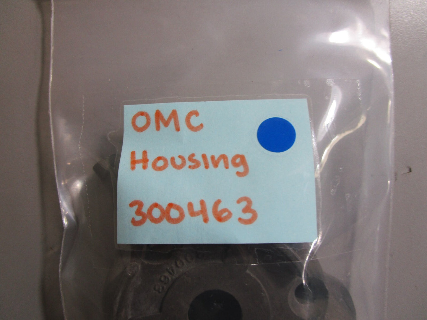 *NEW OEM* 0810 OMC Johnson Evinrude Housing 300463 0300463