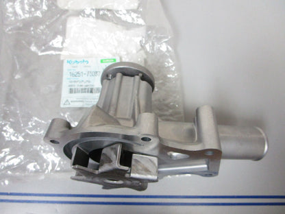 *NEW OEM* 0720 Kubota Water Pump Assembly 16251-73037
