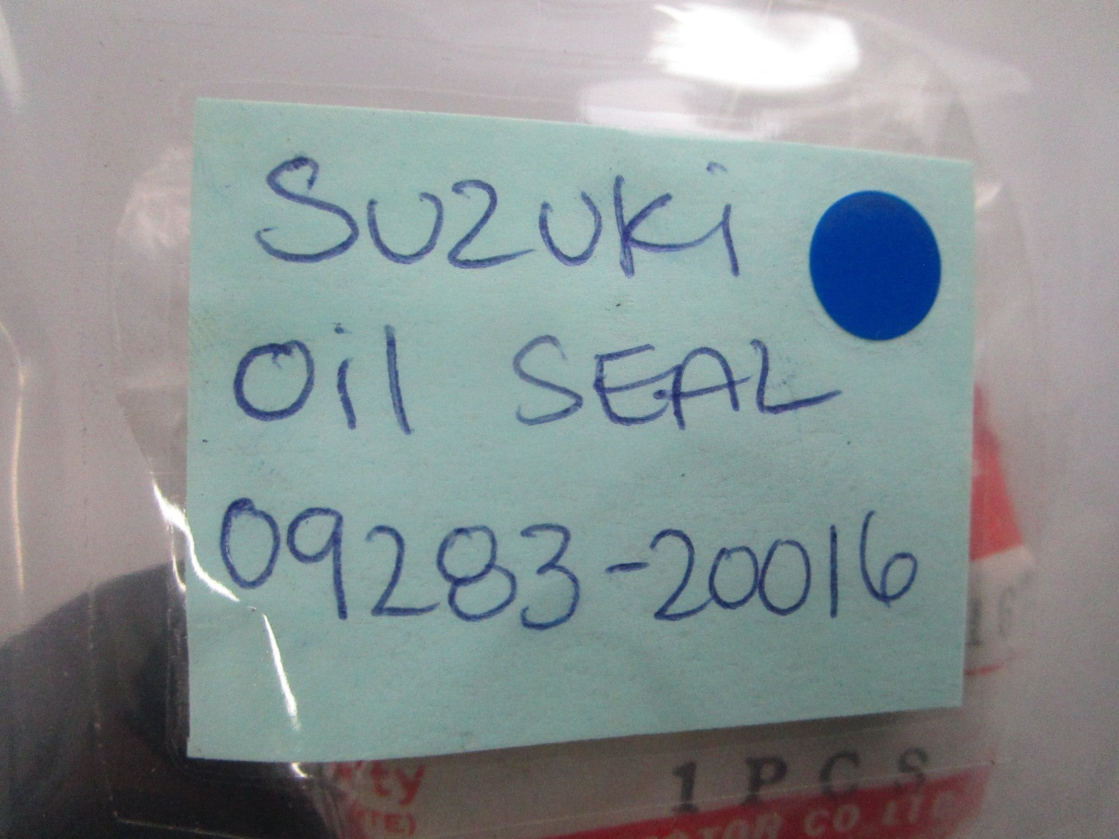NEW OEM Suzuki 09283-20016 Oil Seal 0810