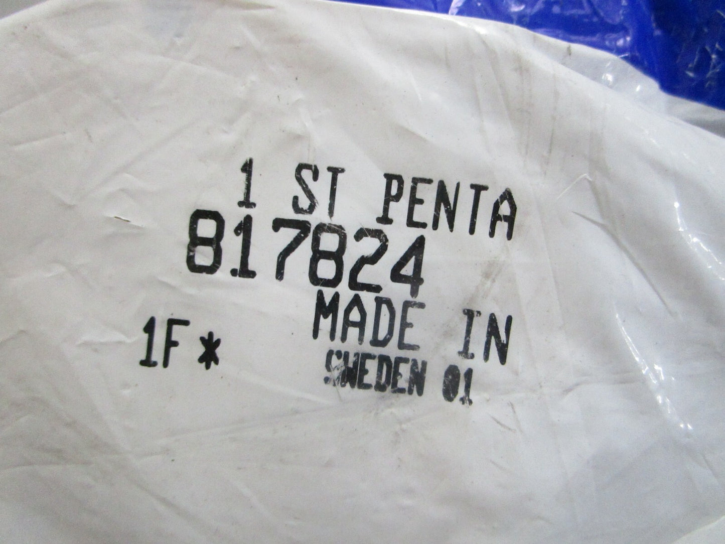 *NEW OEM* 0810 Volvo Penta End Cover 817824