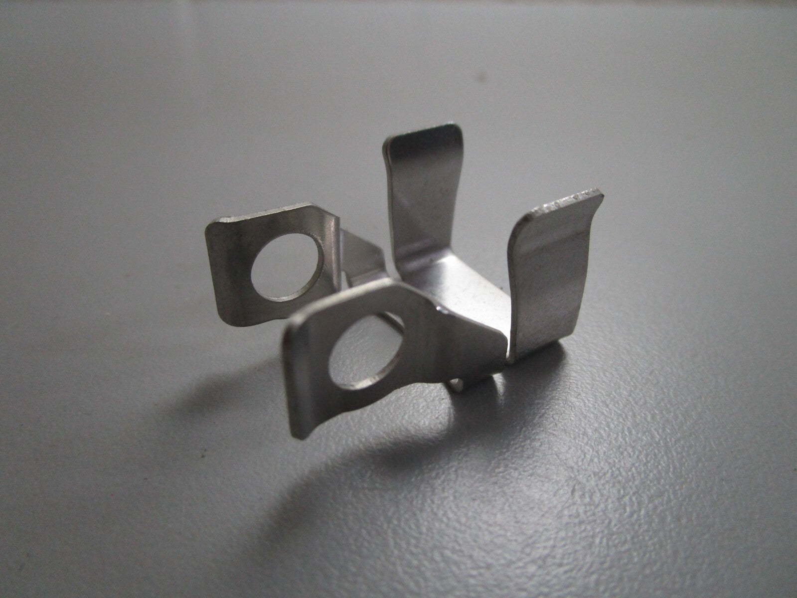 *NEW OEM* 0820 OMC Johnson Evinrude Retainer Clip 126933 0126933