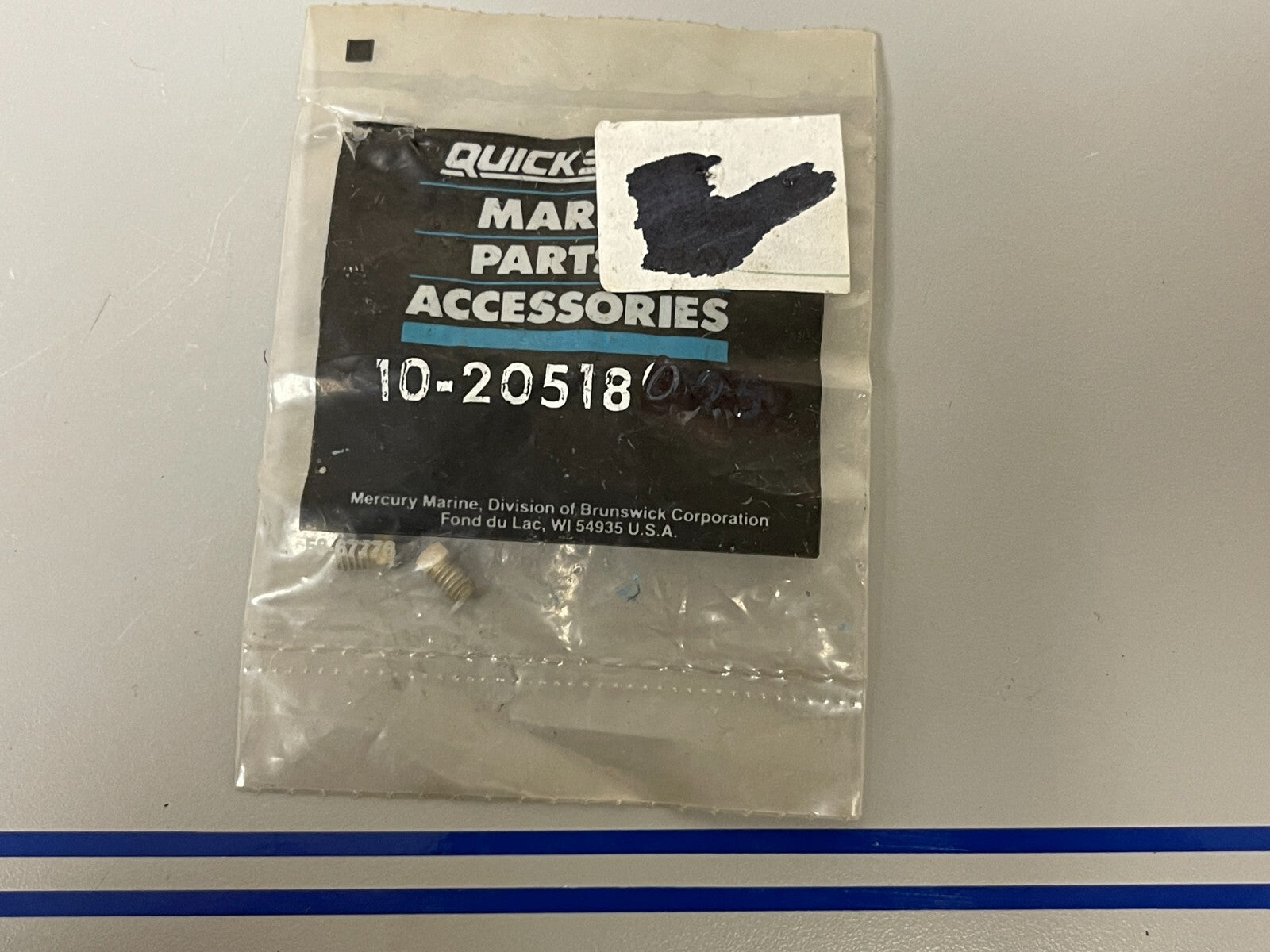 *NEW OEM* (LOT OF 2) 0810 Mercury Quicksilver Screw 10-20518