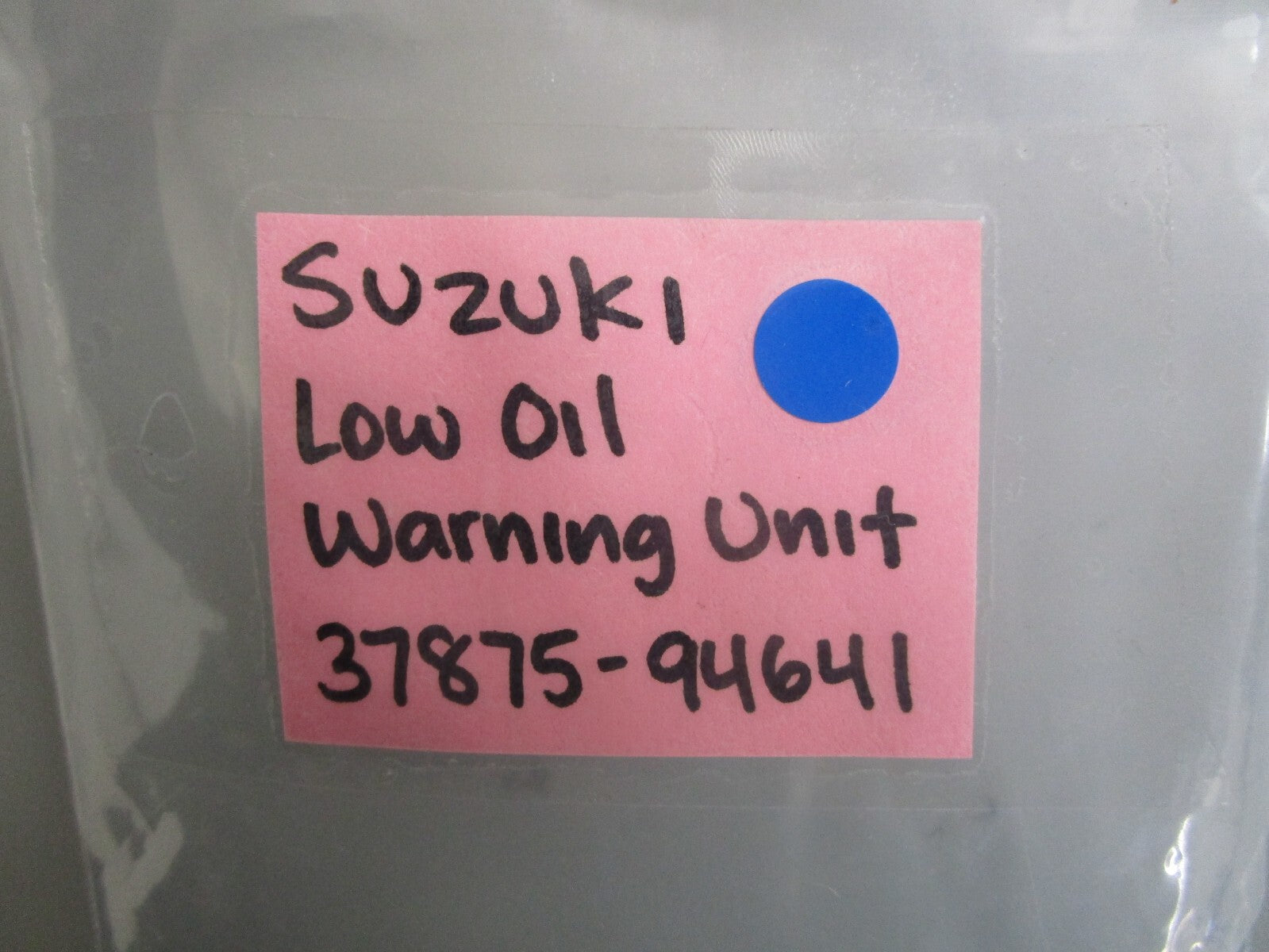*NEW OEM* 0820 Suzuki Low Oil Warning Unit 37875-94641