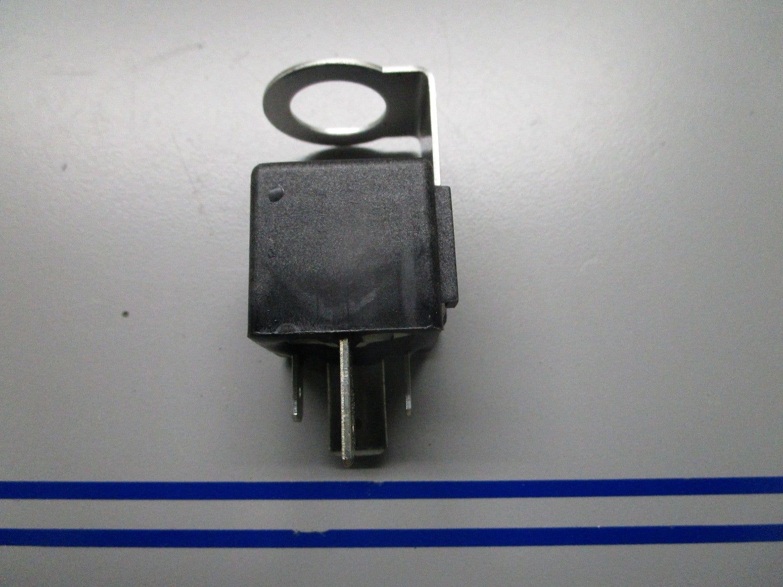 *NEW OEM* 0810 OMC Johnson Evinrude 70AMP Relay 586233 0586233