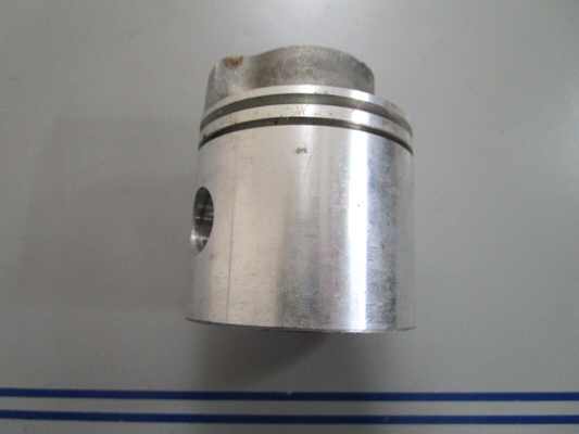 *NEW OEM* 0820 OMC Johnson Evinrude Piston 385339 0385339 317562