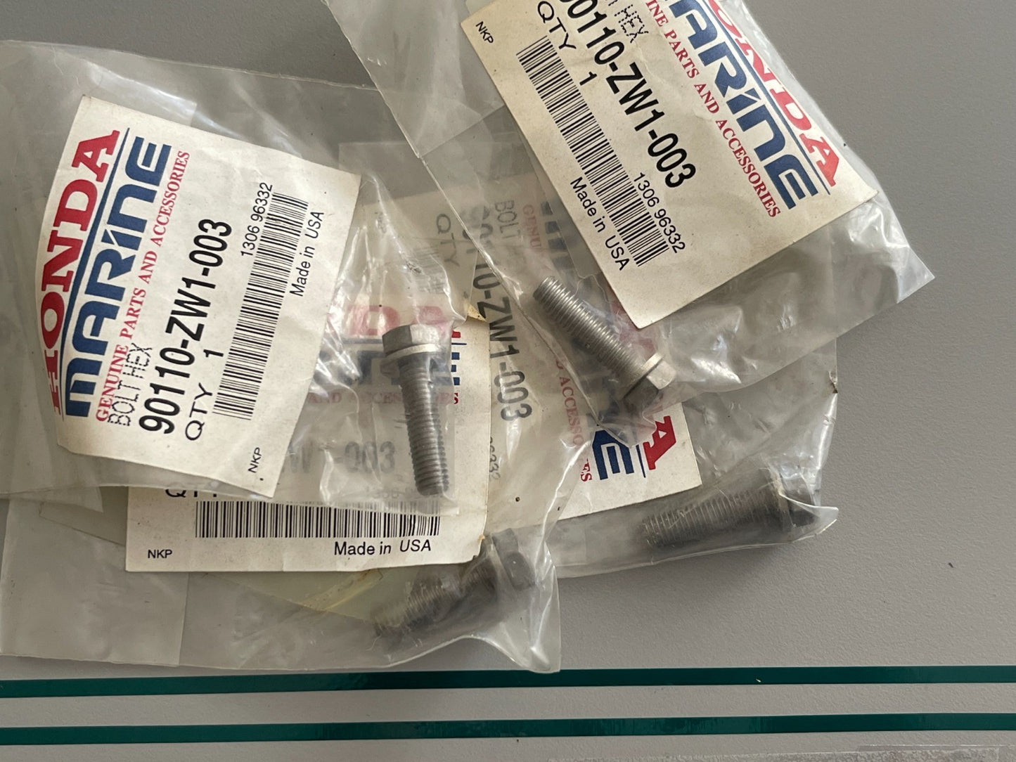 NEW OEM (LOT OF 4) 90110-ZW1-003 Honda Hex Bolt 0810