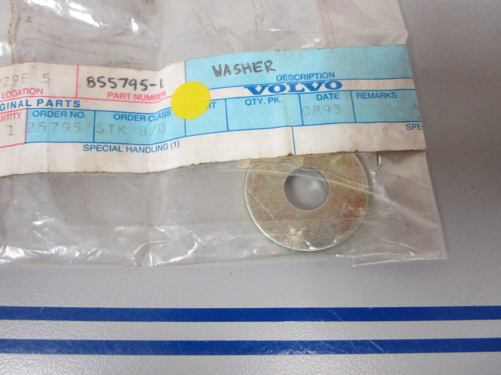 *NEW OEM* 0810 Volvo Penta Washer 855795