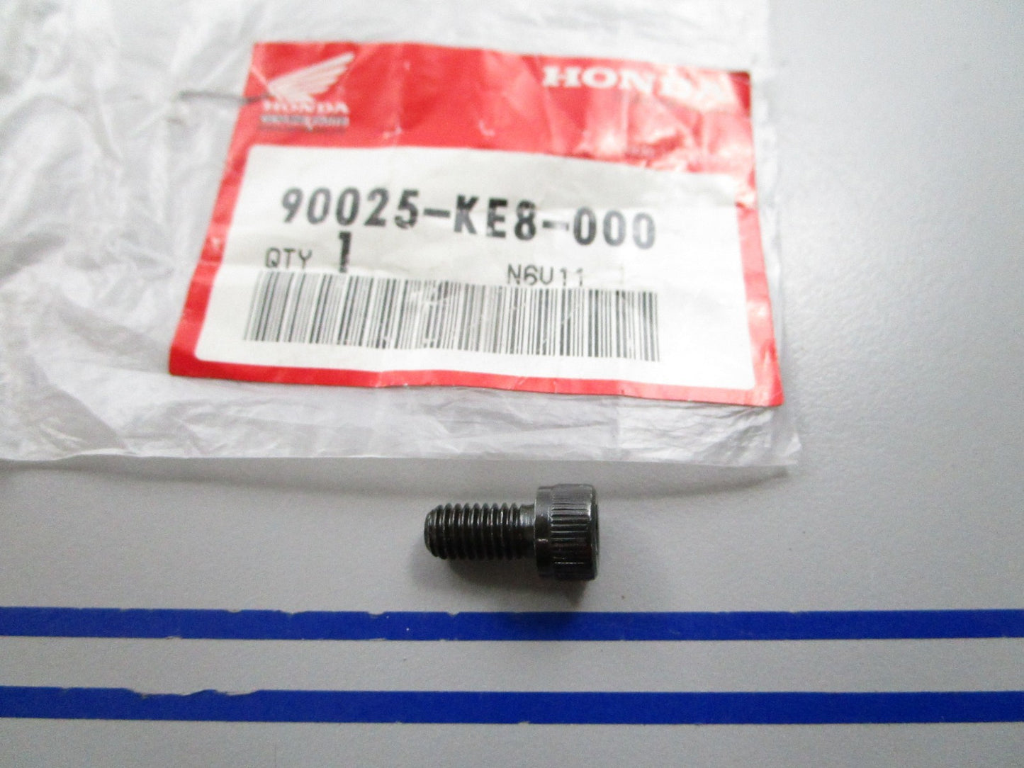 NEW OEM 90025-KE8-000 Honda Bolt 0810