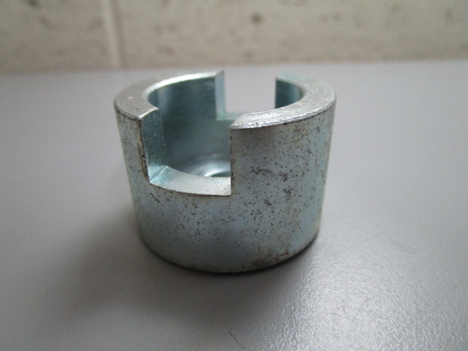 *NEW OEM* 0820 Volvo Penta Companion Flange 855444