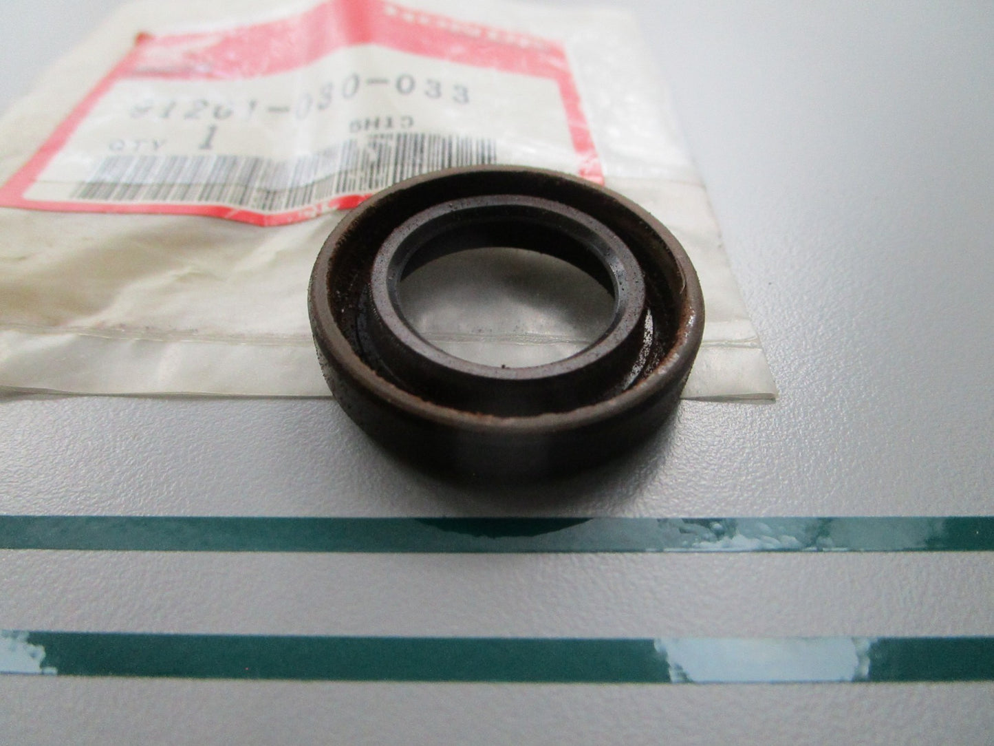 NEW OEM 91201-030-033 Honda Oil Seal 0810