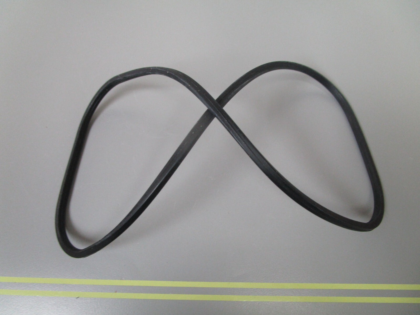 *NEW OEM* 0810 Volvo Penta Gasket Set 421121