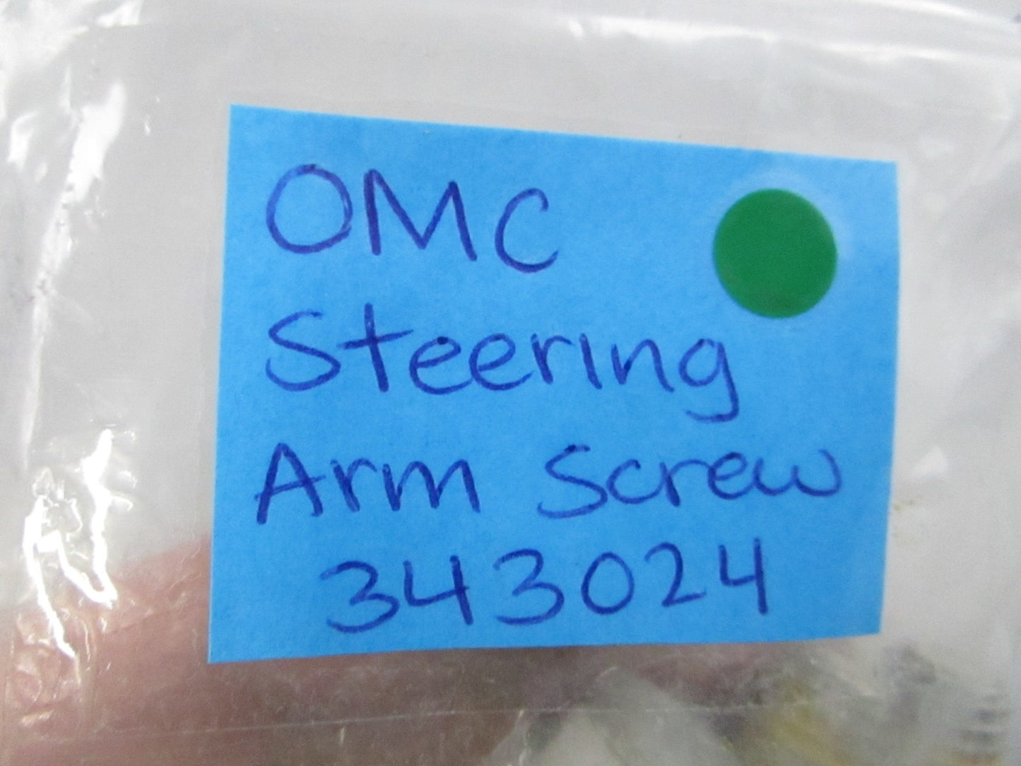 NEW OEM (LOT OF 2) 343024 0343024 OMC Johnson Evinrude Steering Arm Screw 0810