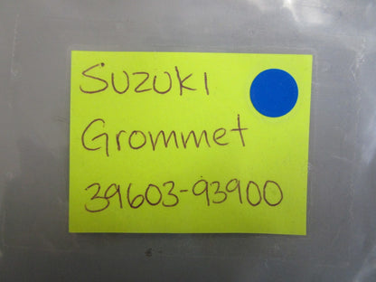 *NEW OEM* (LOT OF 3) 0810 Suzuki Grommet 39603-93900