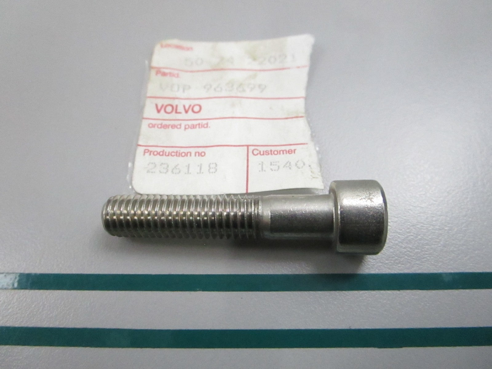 NEW OEM 963699 Volvo Penta Hex Socket Screw 0810