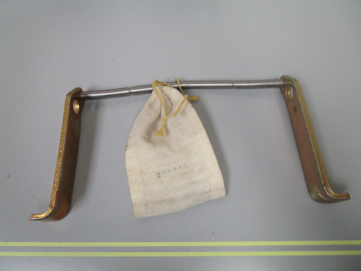 *NEW OEM* 0720 OMC Johnson Evinrude Lever Rod & Spring Assembly 388617 0388617