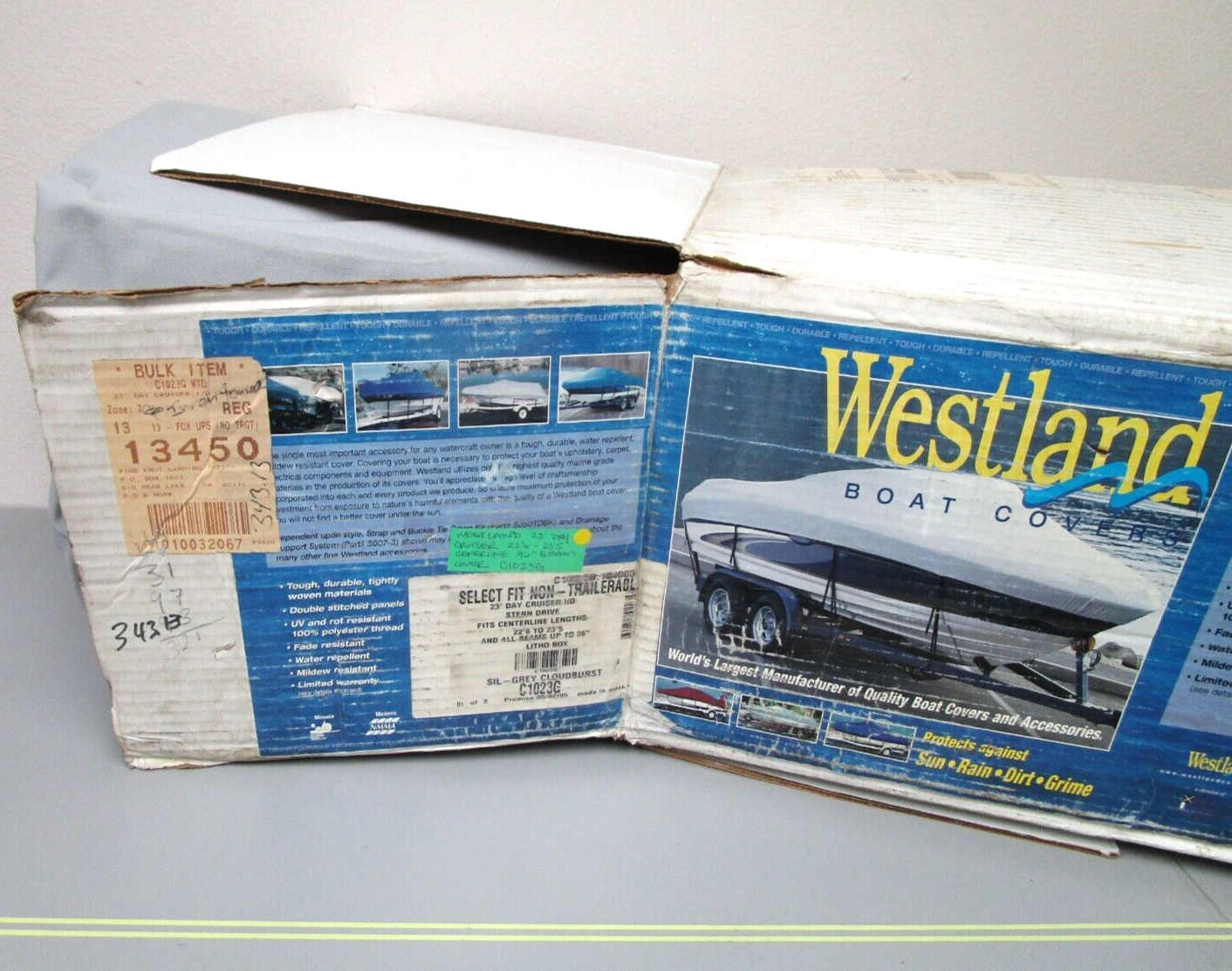 *NEW* 0720 Westland 23' Day Cruiser 22'6- 23'5 Centerline 96" Beam Cover C1023G