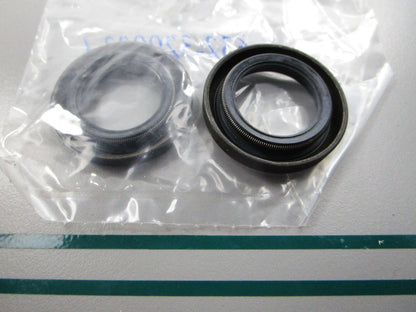 NEW OEM (LOT OF 2) 329922 0329922 OMC Johnson Evinrude Oil Seal 0810
