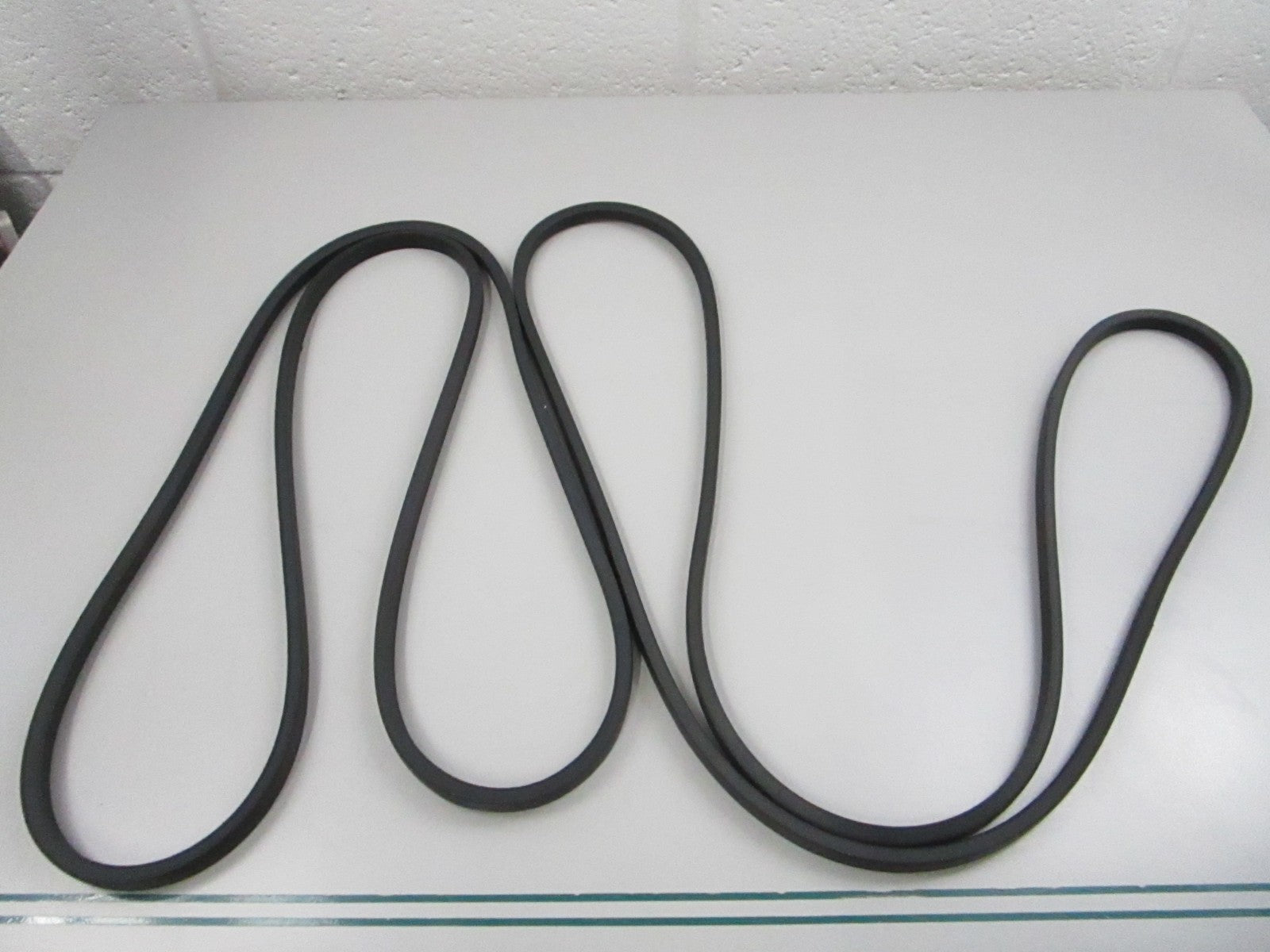 Gates NEW Truflex 2750 FHP V-Belt 4L750 1/2" x 75" (LOT OF 2) 0810
