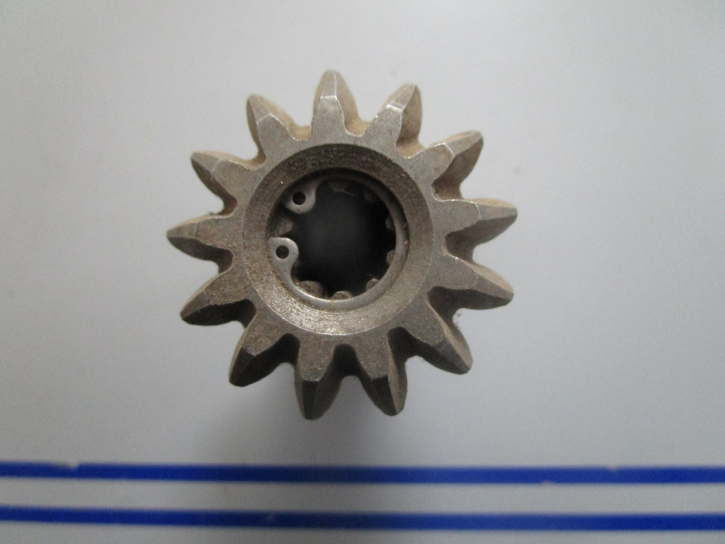 *NEW OEM* 0810 OMC Johnson Evinrude Pinion Gear 276903 0276903