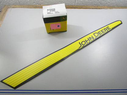 *NEW OEM* 0810 John Deere Decal M168897