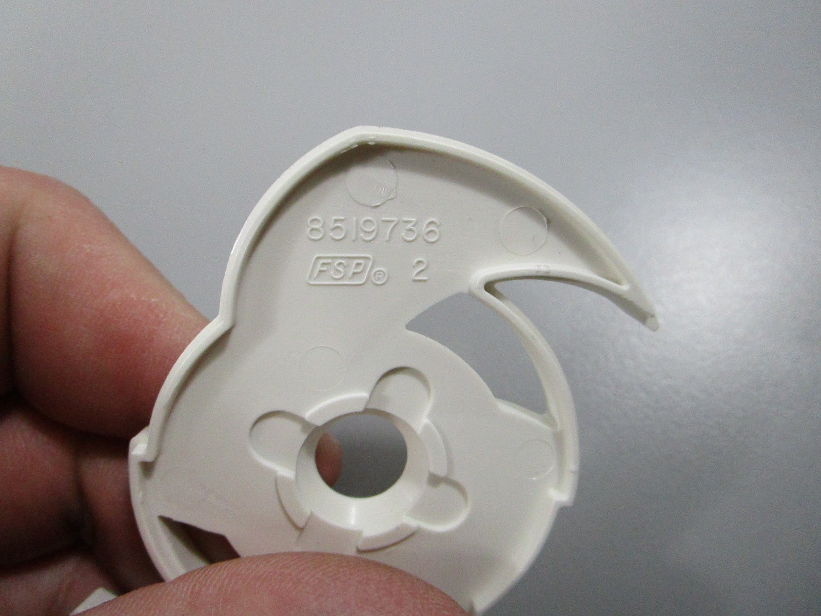 NEW OEM 8193768 Whirlpool Spinner 0810