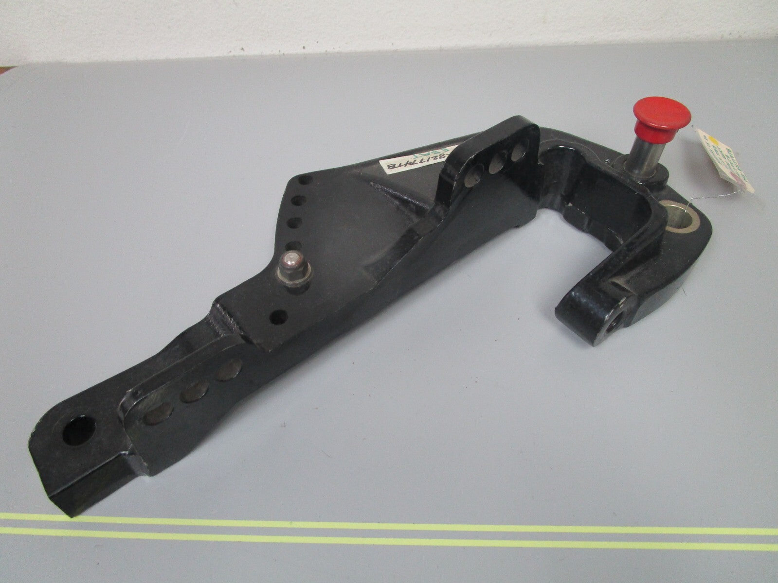 *NEW OEM* 0720 Mercury Quicksilver 25 30 40 50 hp STBD Clamp Bracket 821774T8