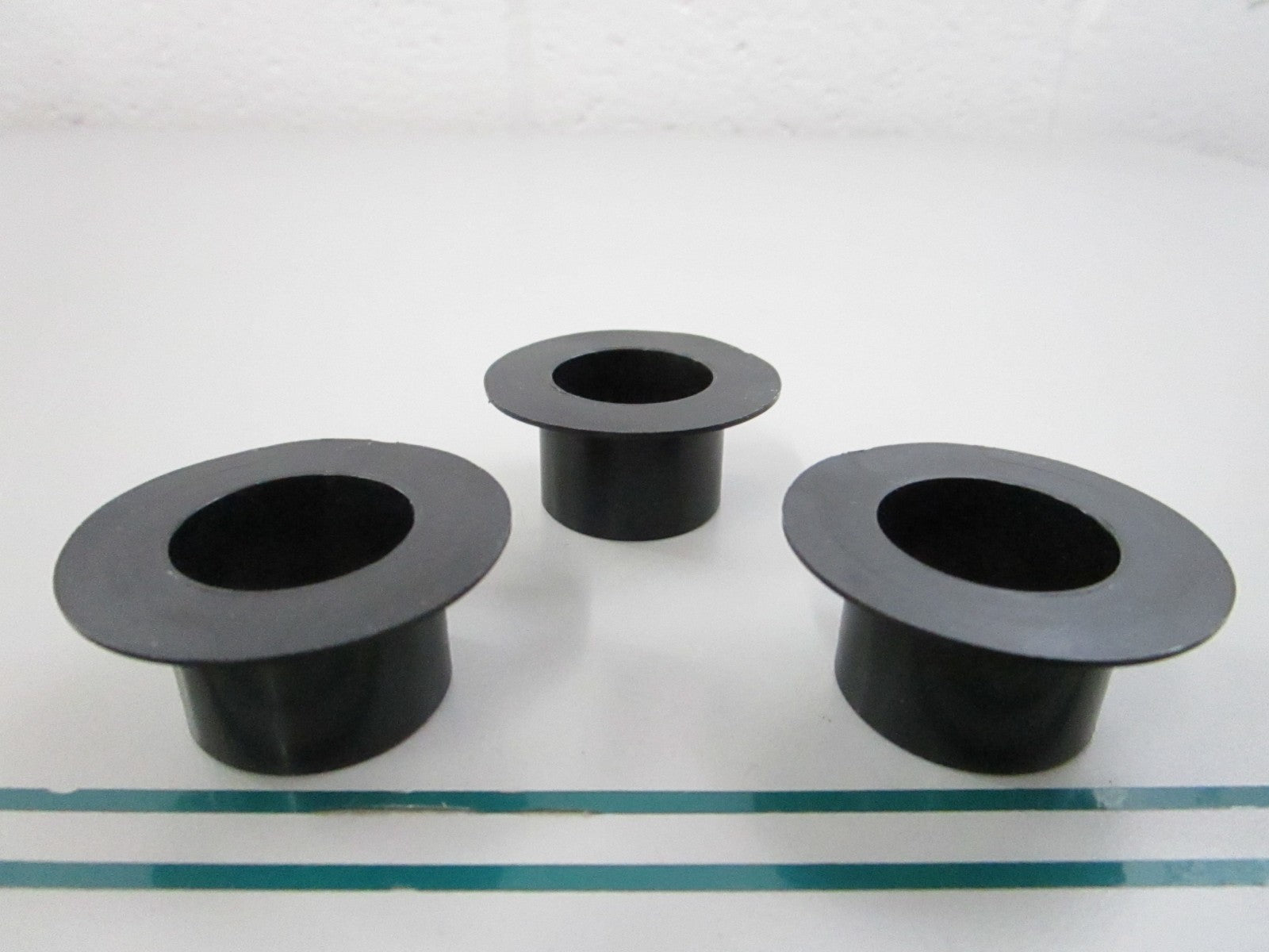 NEW OEM (LOT OF 3) 832820 Volvo Penta Bushing 0810